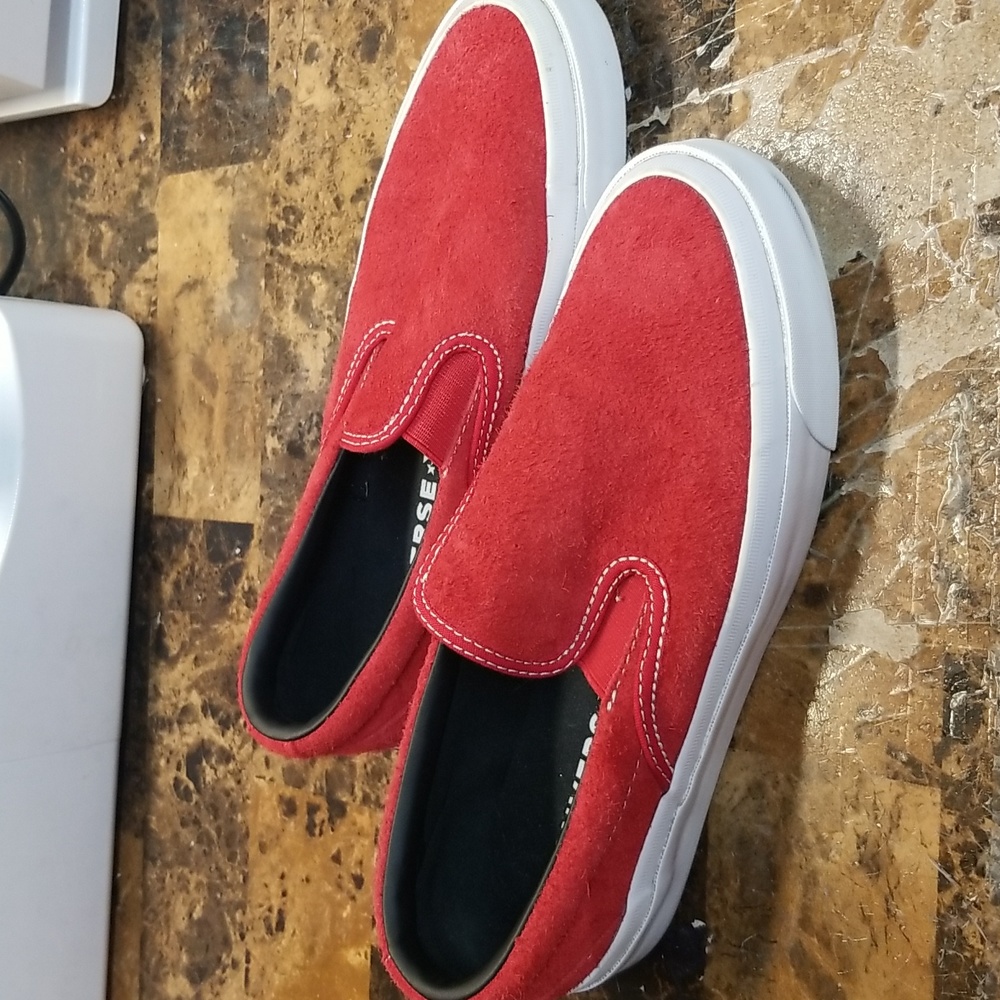 Converse suede red shoes